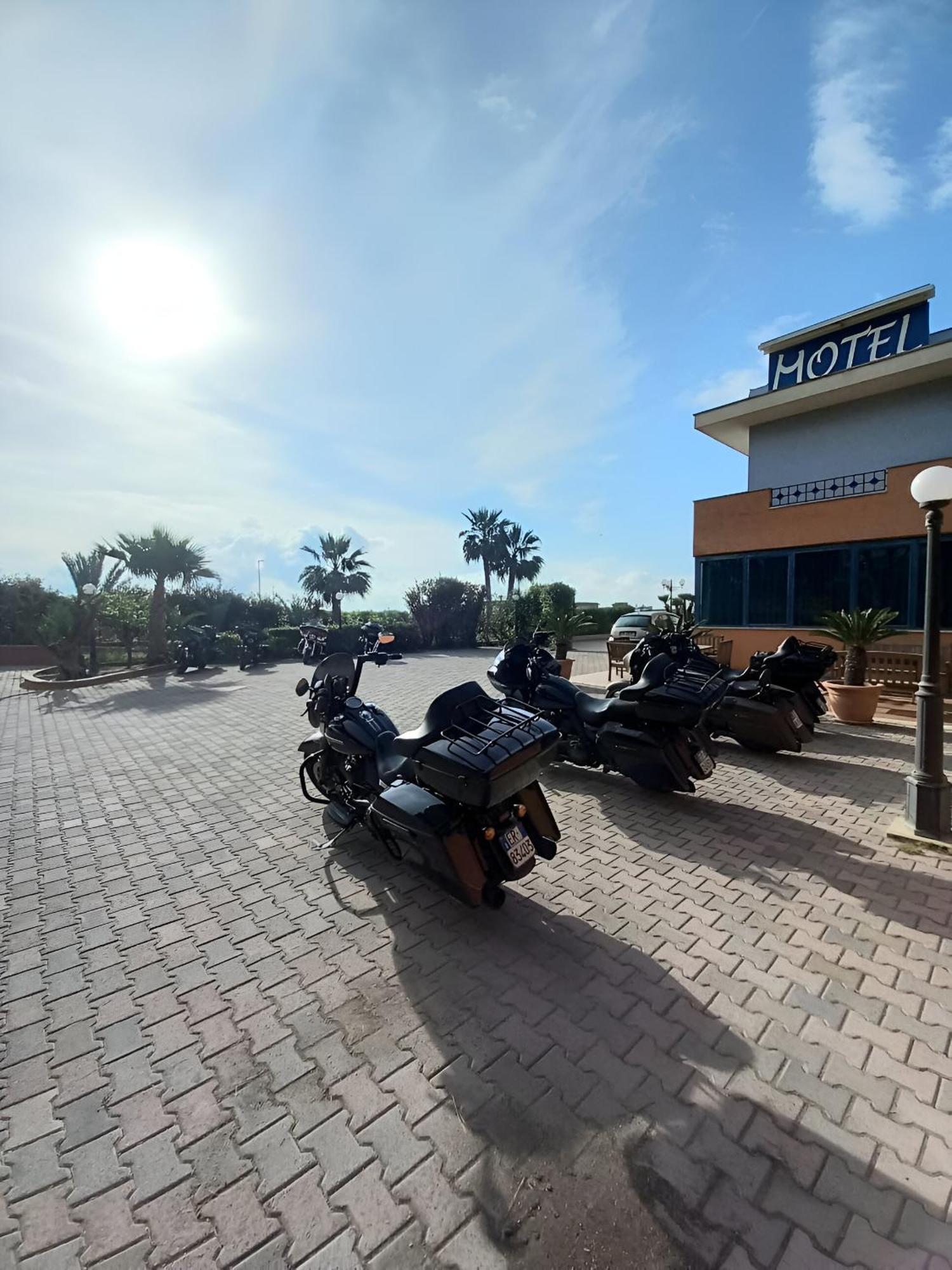 Motel - Hotel Nautico Pozzallo Exteriér fotografie